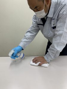 ４倍希釈で家具や物品に使用