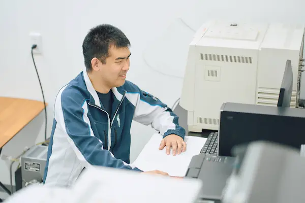 臭気のプロが即座に数値化
